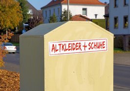 Altkleidercontainer. Foto: webandi/Pixabay