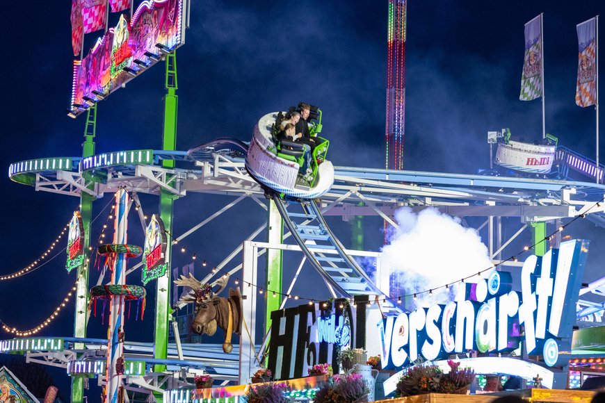 Sascha Stüber Die Achterbahn Heidi The Coaster auf dem Kramermarkt 2024. Foto: Sascha Stüber