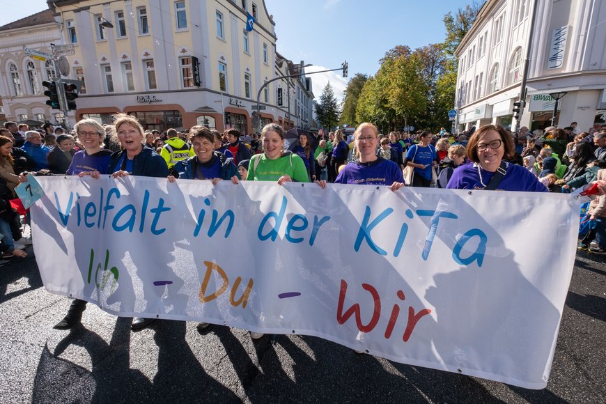 Teilnehmende am Festumzug. Foto: Sascha Stüber