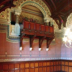 Ausschnitt aus dem Sitzungssaal des Rathauses nach der Restaurierung, um 2005. Foto: Stadt Oldenburg Ausschnitt aus dem Sitzungssaal des Rathauses nach der Restaurierung, um 2005. Foto: Stadt Oldenburg