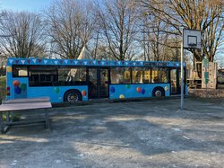 Der blaue Geburtstagsbus in ganzer Pracht. Foto: Stadt Oldenburg