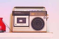 Altes Radio. Foto: Anmol Arora/unsplash