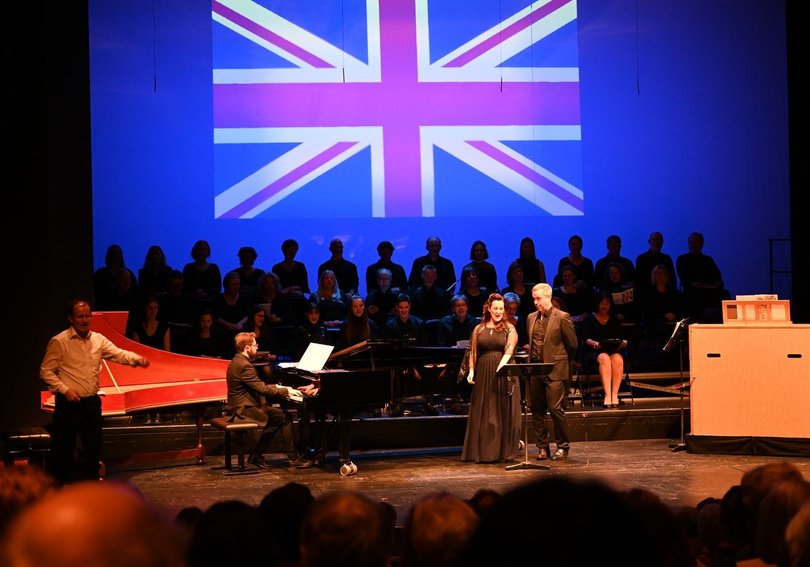 Musik im Zeichen des Union Jack: Zu den sehr gelungenen Veranstaltungen der „UK Begegnungen“ zählte im Oldenburgischen Staatstheater das Konzert „Very British!“. Foto: Jörg Hemmen