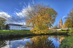 Strahlender Herbsttag in den Wallanlagen. Foto: Hans-Jürgen Zietz