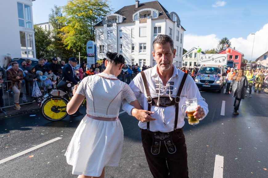 Teilnehmende am Festumzug. Foto: Sascha Stüber