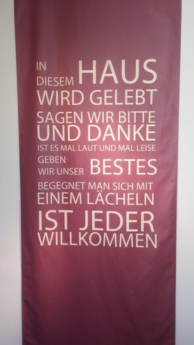 Plakat Willkommenskultur Stadtbibliothek. Foto: Stadt Oldenburg