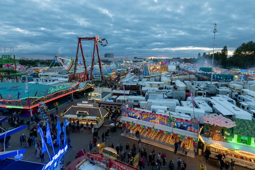 Sascha Stüber Blick aus dem Riesenrad über den Kramermarkt 2024. Foto: Sascha Stüber