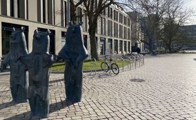 Ansicht der neuen Anlehnbügel am Standort Schloßplatz. Foto: Stadt Oldenburg