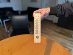 Ein Thermometer symbolisiert den Umgang mit der Energiekrise und die Bemühungen um mehr Klimaschutz. Foto: Stadt Oldenburg Ein Thermometer symbolisiert den Umgang mit der Energiekrise und die Bemühungen um mehr Klimaschutz. Foto: Stadt Oldenburg