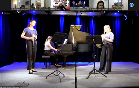 Leisteten einen musikalischen Beitrag zur digitalen Gedenkfeier: (von links) Lea Schröder, Eilika Hempel und Caroline Renz aus der Musikschule der Stadt Oldenburg.  Foto: Stadt Oldenburg