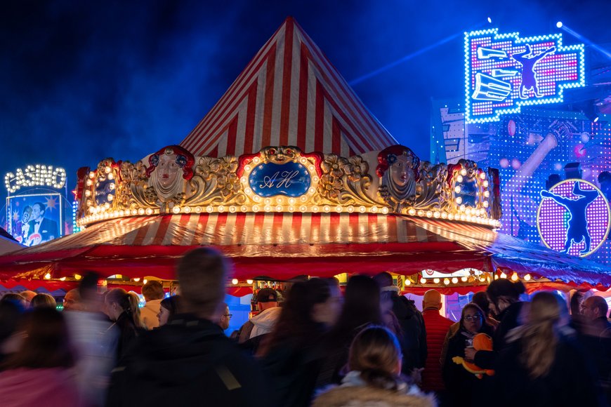 Die Karussellbar auf dem Kramermarkt 2024. Foto: Sascha  Stüber