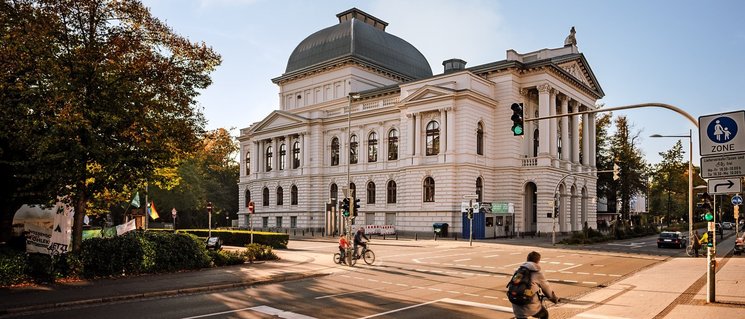 Staatstheater. Foto: Mittwollen und Gradetchliev