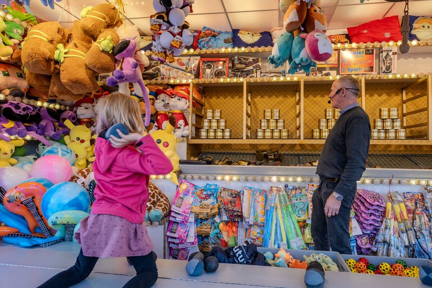 Sascha Stüber Ballwerfen beim Kramermarkt 2024. Foto: Sascha Stüber