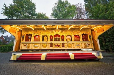 Orgel am Haupteingang. Foto: Sascha Stüber