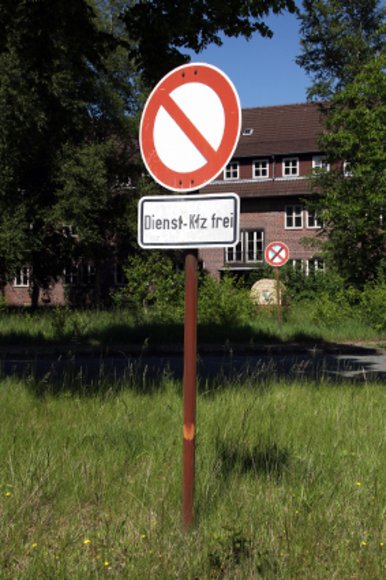 Schild "Eingeschränktes Halteverbot, Dienst Kfz-frei". Foto: Stadt Oldenburg