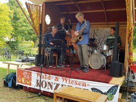 Das Jörn-Anders-Trio mit Martin Classen (Mitte) am Saxophon. Foto: Stadt Oldenburg