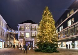 Vorweihnachtszeit in Oldenburg. Foto: Hans-Jürgen Zietz