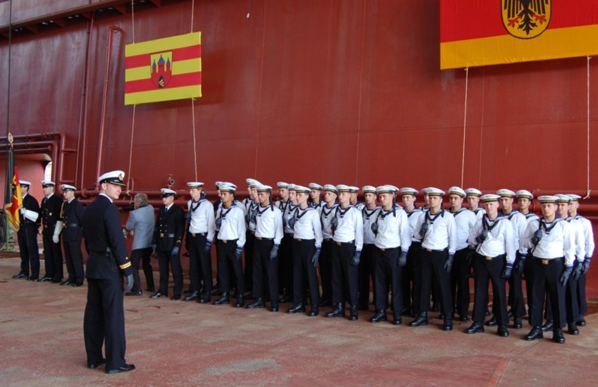 Marine Musikkorps und Matrosen. Foto: Stadt Oldenburg