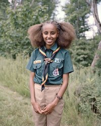 Eine junge Frau in Tracht. Foto: Juliane Herrmann 