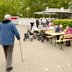 Vorschau: Besucherinnen und Besucher beim Catering. Foto: Stadt Oldenburg