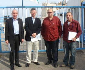 Antrittsbesuch in Mateh Asher: Kulturdezernent Martin Schumacher, OB Gerd Schwandner, Landrat Yehuda Shavit, stellvertretender Landrat Arnon Ori. Foto: Stadt Oldenburg