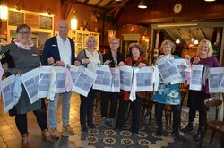 Beate Pollak, Martin Ahlrichs (Landkreis Oldenburg), Petra Bremke-Metscher, Elfie Finke-Bracker (Stadt Oldenburg), Gudrun Sahlender-Wulf (Kinder- und Jugendpsychotherapeutin), Mareike van’t Zet und Caren Indefrey (Kinderschutz-Zentrum). Foto: Stadt