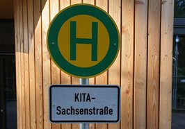 Haltestellenschild für Kinder - Kita Sachsenstraße. Foto: Stadt Oldenburg