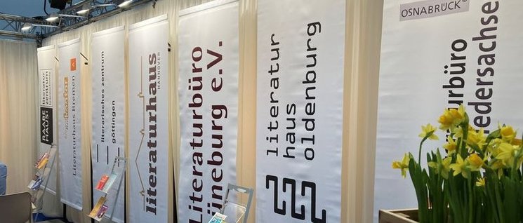 Messestand der Literaturhäuser aus Niedersachsen und Bremen. Foto: Literaturhaus Oldenburg