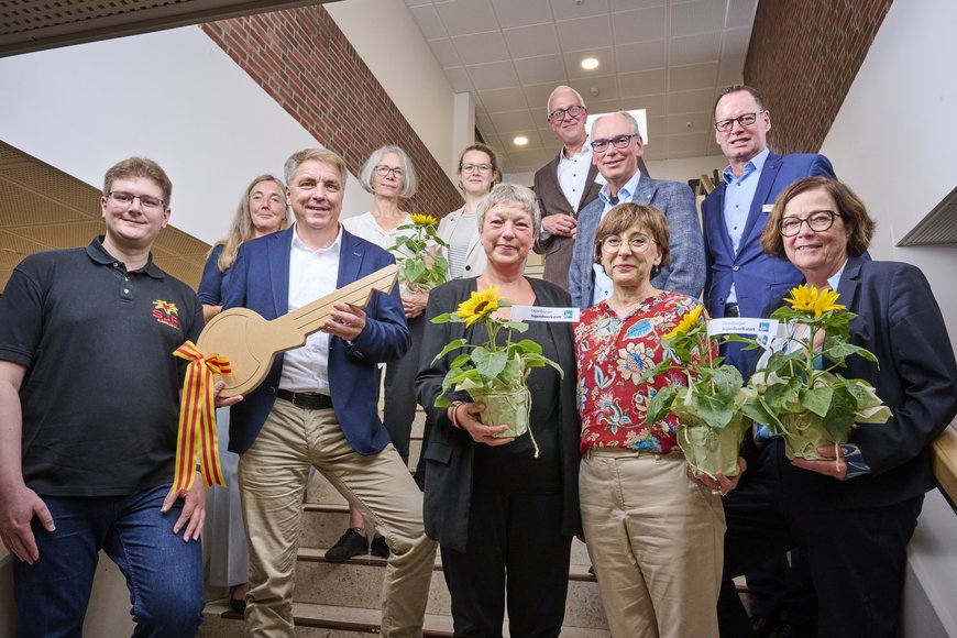 Vertreterinnen und Vertreter von Stadt, Land und den Einrichtungen des Hauses der Jugend. Foto: Eiko Braatz