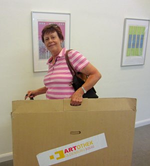 Entleiherin der Artothek Entleiherin der Artothek