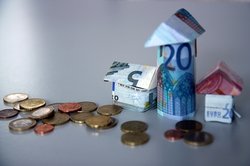 Geldhäuser. Foto: Esther Stosch/Pixelio.de Geldhäuser. Foto: Esther Stosch/Pixelio.de